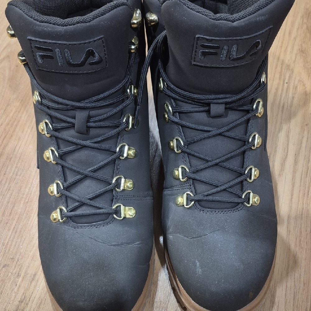 Fila Black Men's Boots with Gold Accents